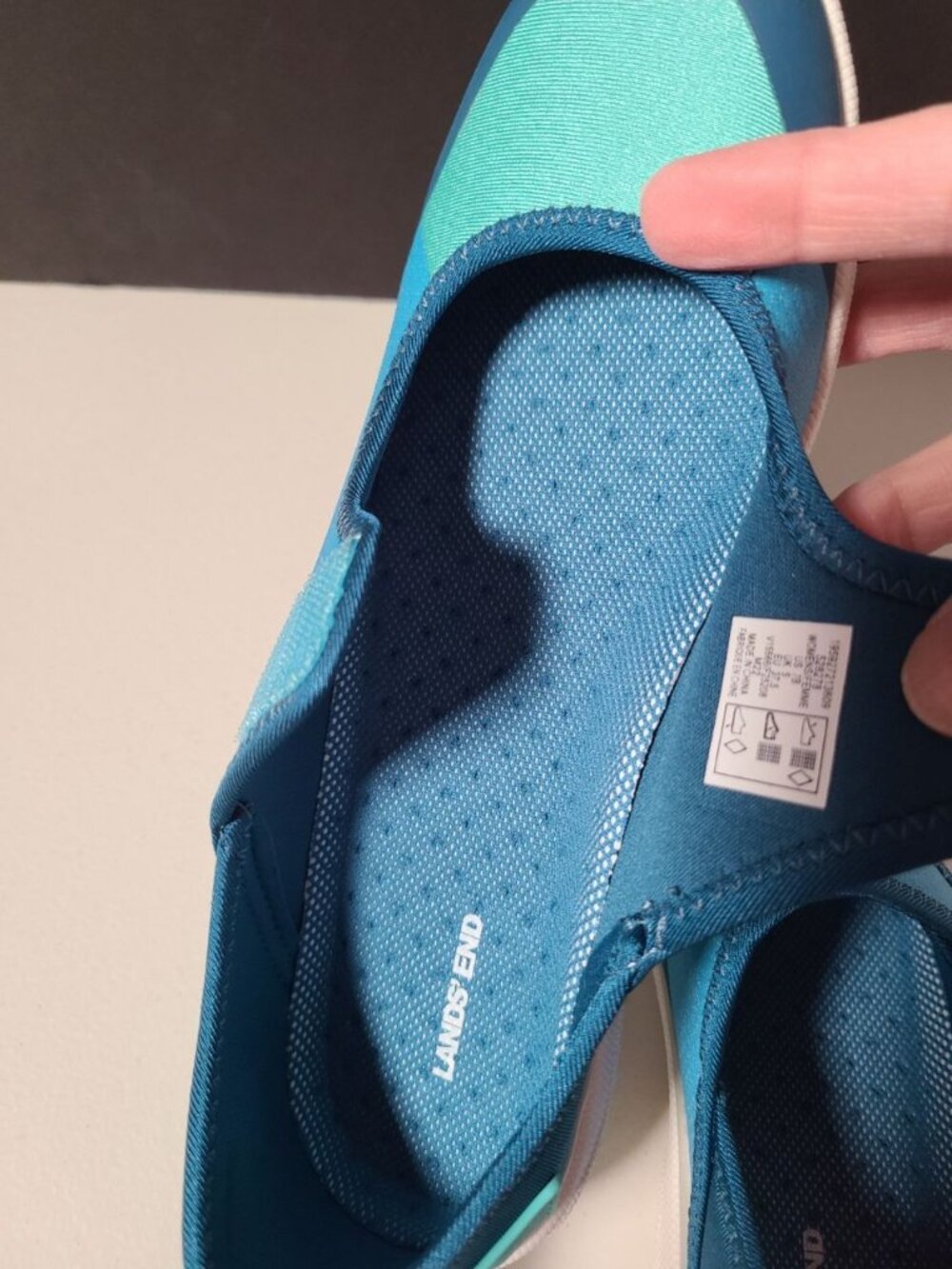 Lands End Water Shoes Womens Size 7B Teal Blue with Black Trim - Picture 11 of 13